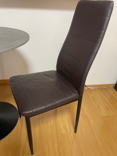 テーブルと椅子セット