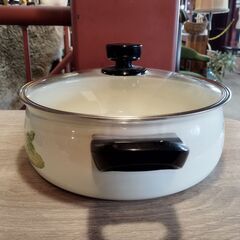 未使用品 ホーロー鍋 両手鍋 ガラス蓋 おでん鍋にも レトロ 琺瑯鍋　/TJ-2086 2Fの画像