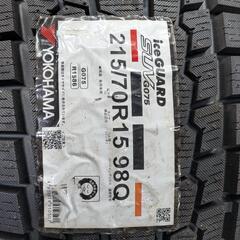 ハイエ−ス　スタッドレス 未使用215 70 15　アイスガ―ド　4本