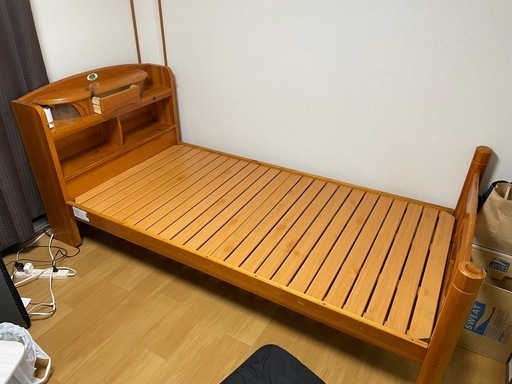 木製ベットフレーム直接取りに来れる方のみ