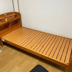 木製ベットフレーム直接取りに来れる方のみ 