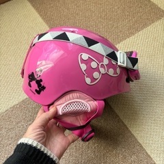 キッズ用ヘルメットとゴーグルセット