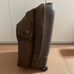 バートン　キャリーケースの画像