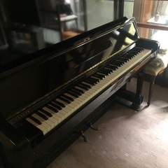 アップライトピアノの画像