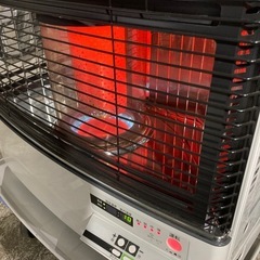 20年製　トヨトミ　煙突式ストーブ　木造〜17畳　鉄筋〜27畳 の画像