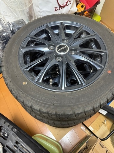 冬スタットタイヤ　155/65R14
