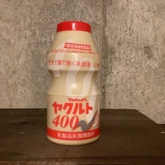 ヤクルト　Yakult 貯金箱の画像