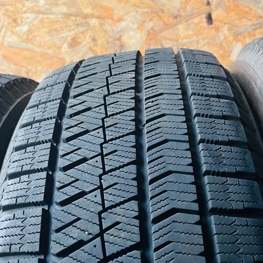 極上タイヤ　BRIDGESTONE ブリヂストン　ブリジストン　VRX2 215/60R16 スタッドレス　タイヤ　2019年製　16