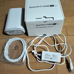 楽天モバイルやau,POVOでも使えます。美品ホームルーター speed wi-fi home 5G L11の画像