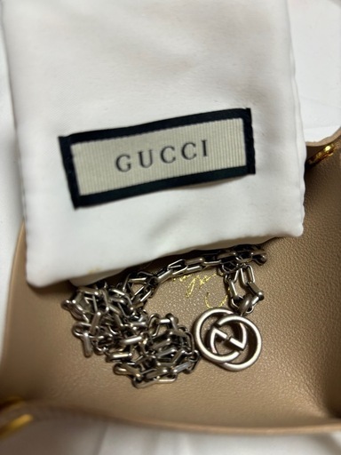 GUCCIネックレス