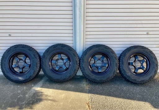 ジムニーJB64用タイヤ／ホイールです。