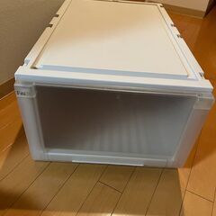 Fits収納ケース（縦29.5cm×横43.5cm×奥行73cm）