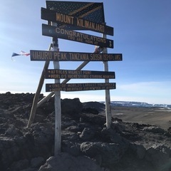 登山の補助、ポーターをさせてください。