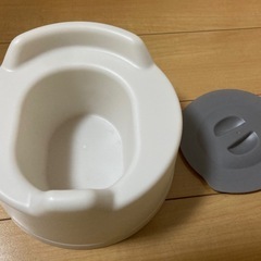 スリーコインズ　おまるの画像