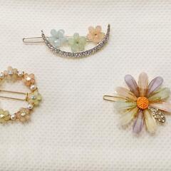 新品！花のヘアピン3個セット　ヘアクリップ　ヘアアクセサリー