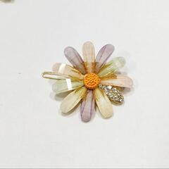 新品！花のヘアピン3個セット　ヘアクリップ　ヘアアクセサリーの画像