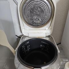 Panasonic 炊飯機 SR-HB105-Wの画像