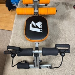 腹筋トレーニングマシンの画像