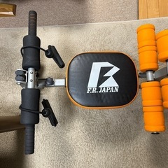 腹筋トレーニングマシンの画像