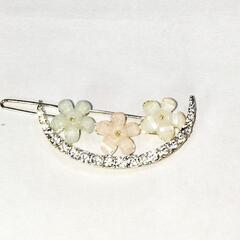 新品！月と花のヘアピン！2個セット　ヘアクリップの画像