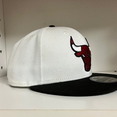 ニューエラ　ブルズ　キャップの画像