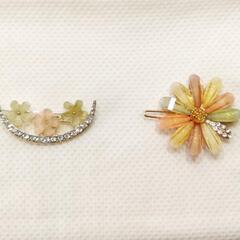新品！月と花のヘアピン2個セット　ヘアクリップ　ヘアアクセサリー