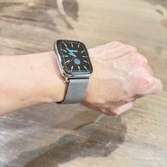 アップルウォッチseries4 44mmミラネーゼループ ベルト ステンレスの画像