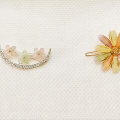 新品！花と月のヘアピン2個セット　ヘアクリップ　バレッタ