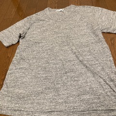 V首Tシャツ