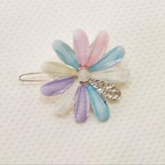 新品！花と月のヘアピン2個セット　ヘアクリップ　ヘアアクセサリーの画像