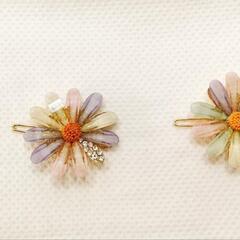 新品！花のヘアピン2個セット　ヘアクリップ