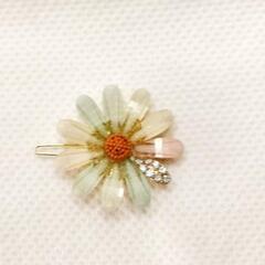 新品！花のヘアピン　ヘアクリップ