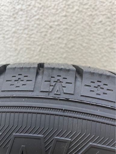 トヨタ　16インチスタッドレスタイヤホイール4本セット