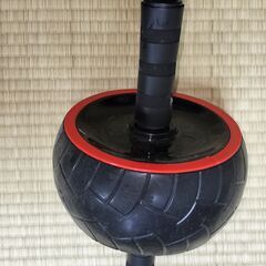 腹筋を強化！アブローラー（膝マット付き）、お譲りします！