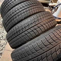 【お取引き中】スタッドレスタイヤ、ホイールセット　175/65/14の画像
