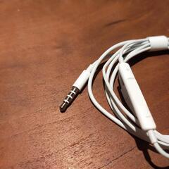 iPhoneに付いていたイヤフォンの画像
