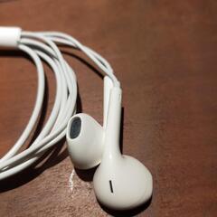 iPhoneに付いていたイヤフォンの画像