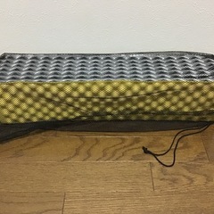 【現在取引中】寝袋マット　アウトドアマット