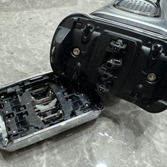 ブラウン メンズ電気シェーバー シリーズ9 9292cc 5カットシステム 洗浄器付 密着3Dヘッド 人工知能 自動調整 水洗い お風呂剃り可の画像