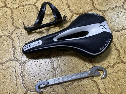 クロスバイク 26インチ シマノ SHIMANO 6段変速 700C 自転車