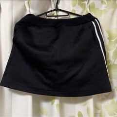 ショートパンツとキュロットスカート2枚セットの画像