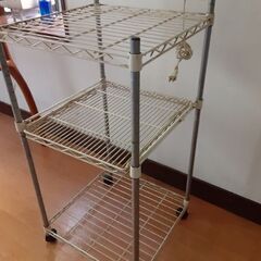 スチールラック　棚の画像