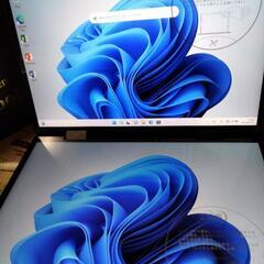 ノートパソコン　ディアルディスプレー　