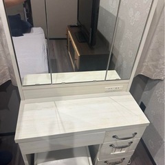 ホワイト 木製 ドレッサー ミラー付き 収納力抜群
