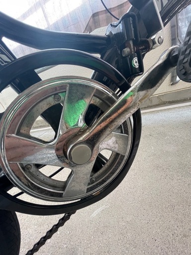 カゴ付き折りたたみ自転車