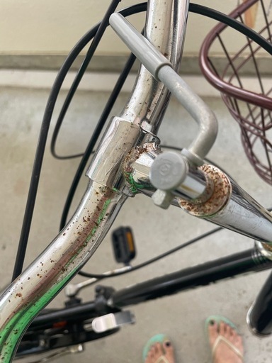 カゴ付き折りたたみ自転車