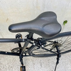 クロスバイク鍵•空気入れ付き/自転車/6段変速の画像