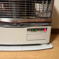 トヨトミ　2022年製　煙突式ストーブ