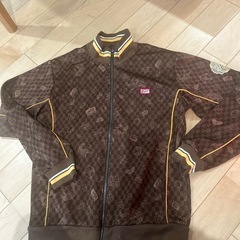 オニツカタイガー　アウターの画像
