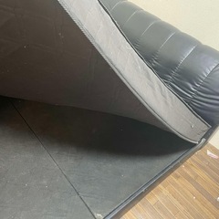 ダブルベッドの画像